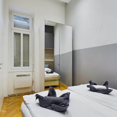 Gray Stylish Central Apartment Budapeşte Dış mekan fotoğraf